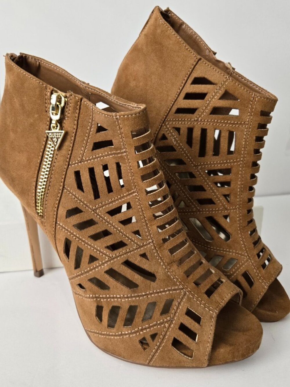 GUESS Margot Caged Strappy Brown High 4" Heels Size 8.5
